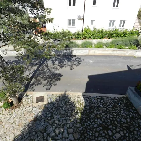 Apartment In Malinska I Sveti Vid-Miholjice