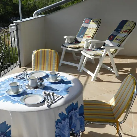 Apartment In Malinska I *